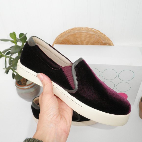 Boden Burgundy Velvet Slip On Sneakers in BOX 8.5 - Picture 2 of 8